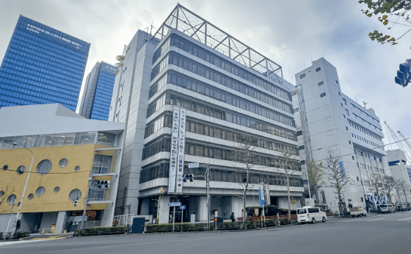 千代田都税事務所「大手町」駅より徒歩5分/約380m