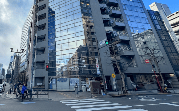 麹町内科徒歩5分/約340m